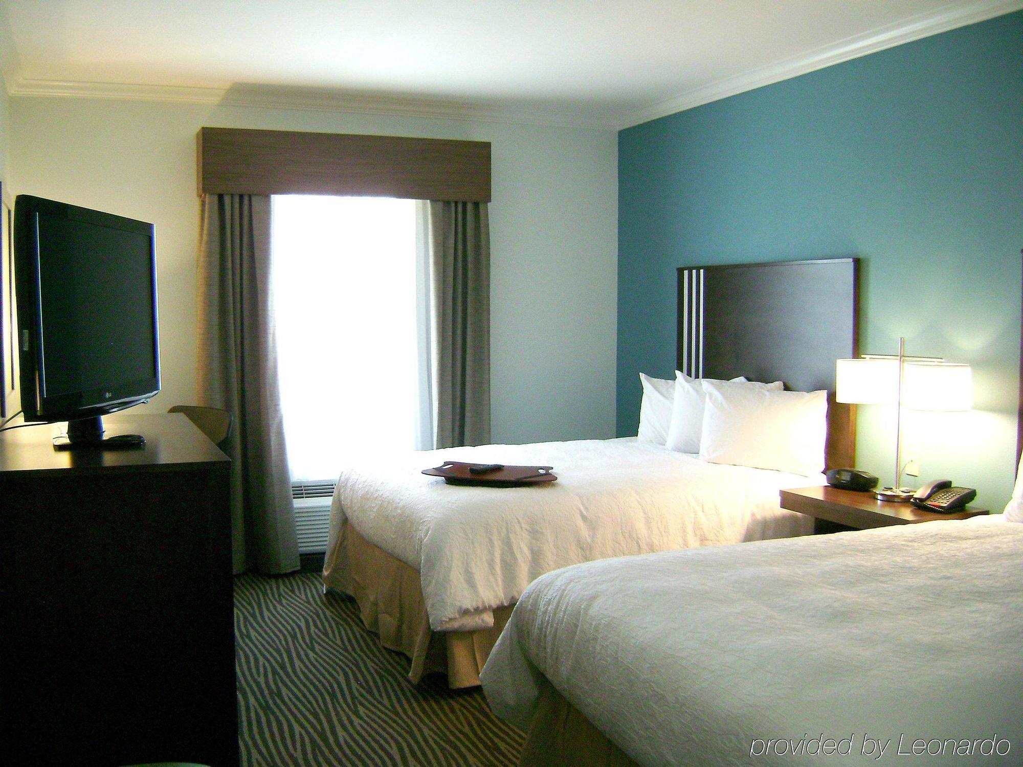 Hampton And Hotel 3*